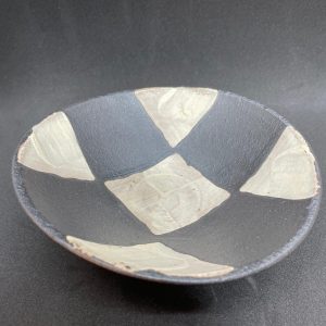 Modern Monochrome "Ichimatsu" Geometric Shallow Bowl 黑白幾何・現代市松紋淺缽
